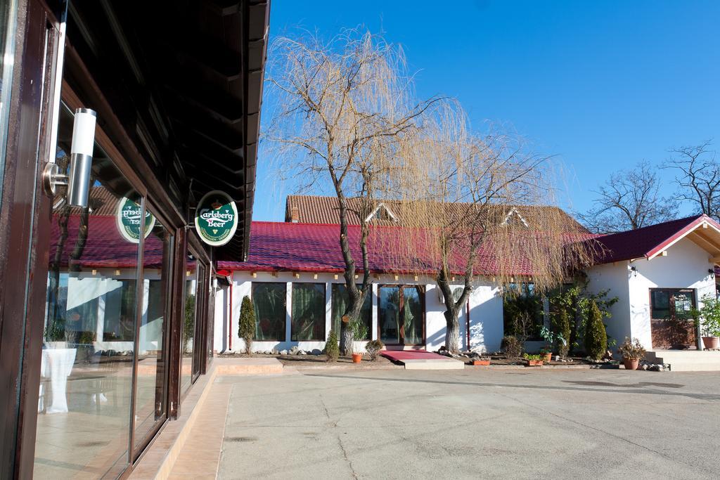 坎皮纳 蒙大拿俱乐部旅馆酒店 外观 照片